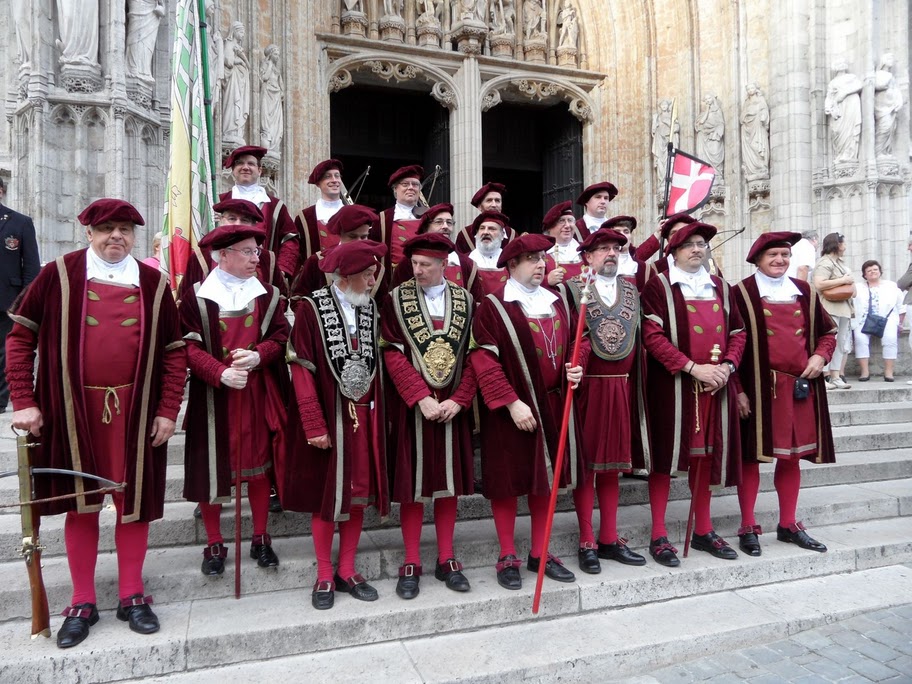 Sur les marches de l'église